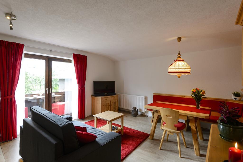 Haus Alpenblick Lofer Quarto foto
